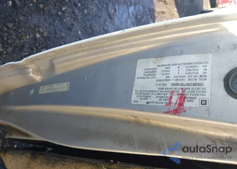 2003 Chevrolet Astro из США, поврежденный, VIN 1GNDM19X43B101800